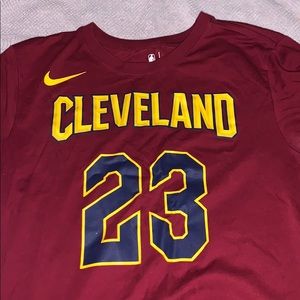 NIKE Lebron James Cavaliers shirt